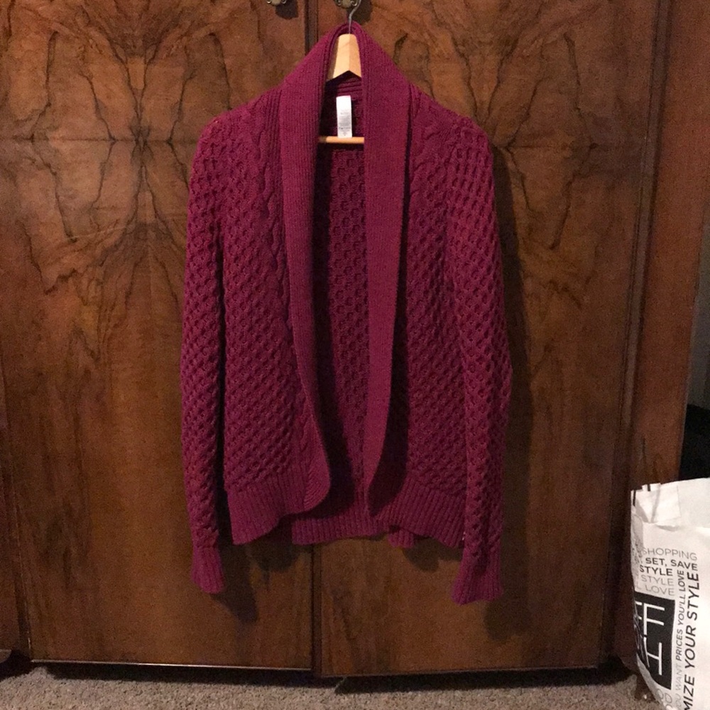 EUC Ivivva sweater. Size 14